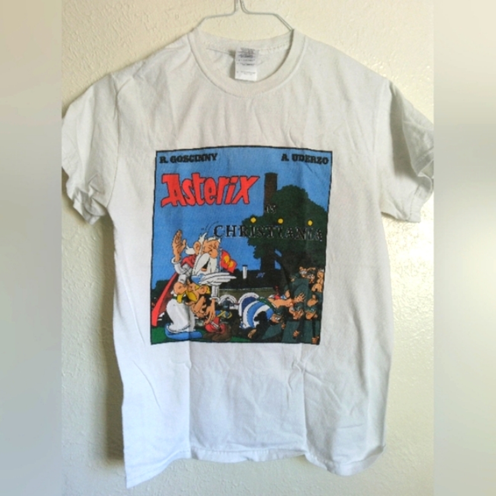 Asterix T-shirt Size Small